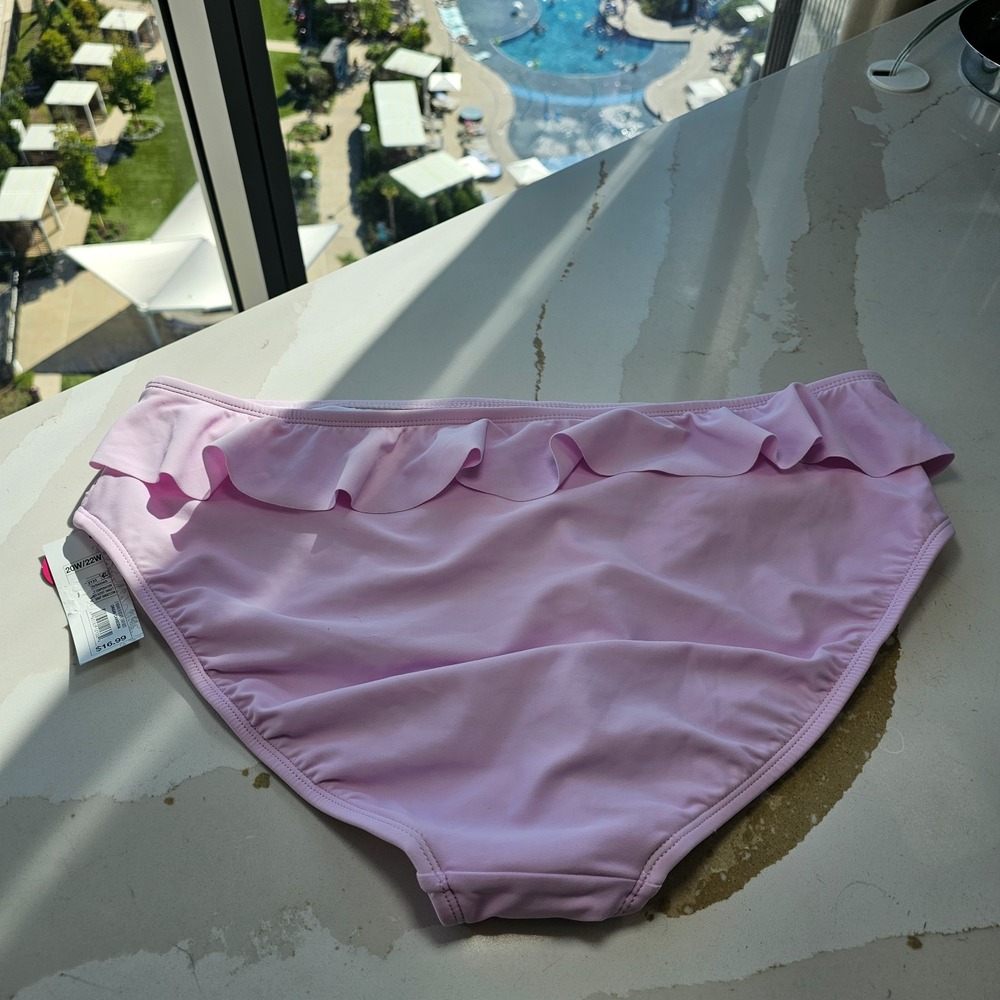 #0115- Womens Plus 20/22W Swimsuit Bikini Bottom Xhilaration lavender Purple NWT